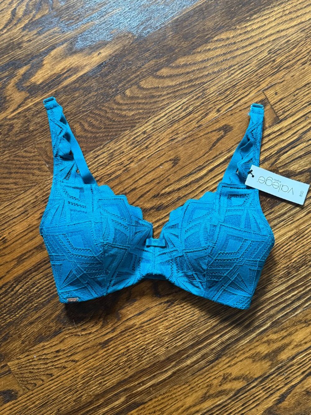 VALEGE Bra *** NWT
